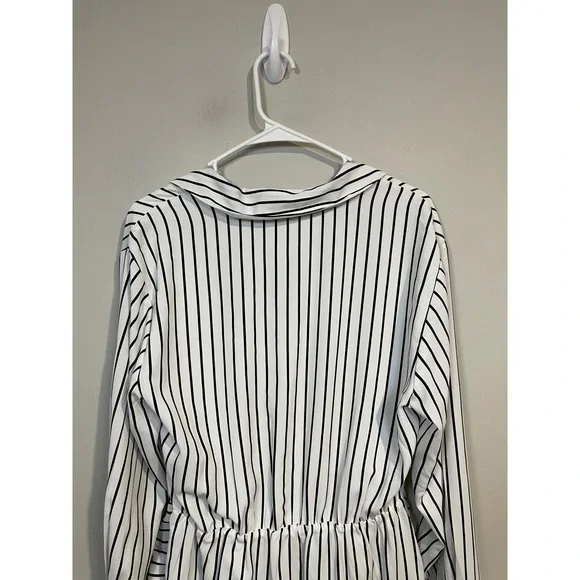 Abercrombie & Fitch Drapey Shirt Dress In White and Black Stripe Size Large - Picture 7 of 11